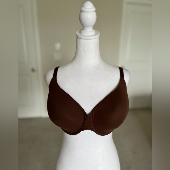 NWT SKIMS Reseller 3 Pack Bra Bundle. 40D, 34DDD and 30B. - Picture 2 of 16